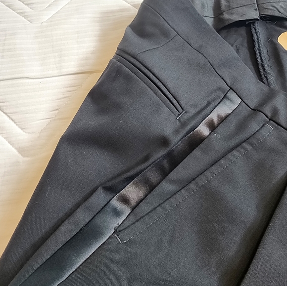 Tuxedo - Picture 8 of 16